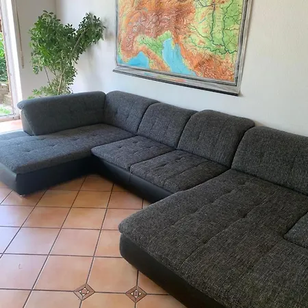 Daire Grosses Haus In Fuer Monteure *